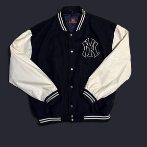 Size 2XL Vintage Yankees Jacket